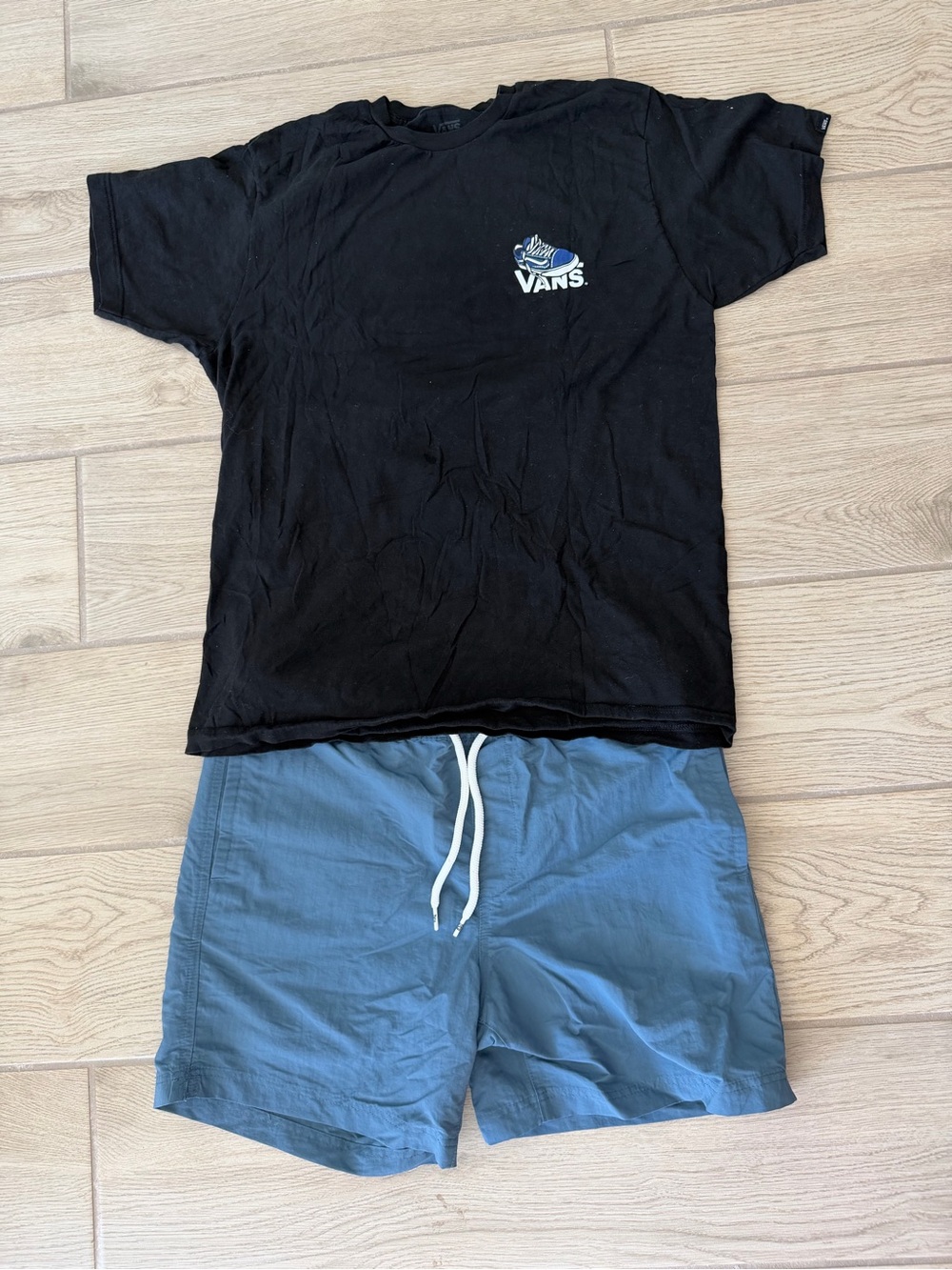 Men’s Large Outfit- Vans Black T‑Shirt with Blue Shoe Logo and RSQ shorts